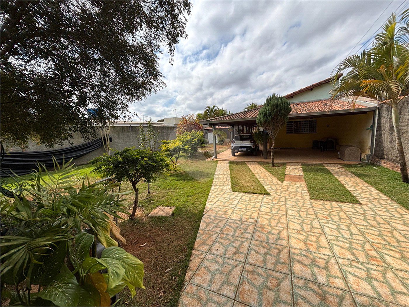 Chácara à venda com 3 quartos em Vila Sottemo, Itapetininga, SP