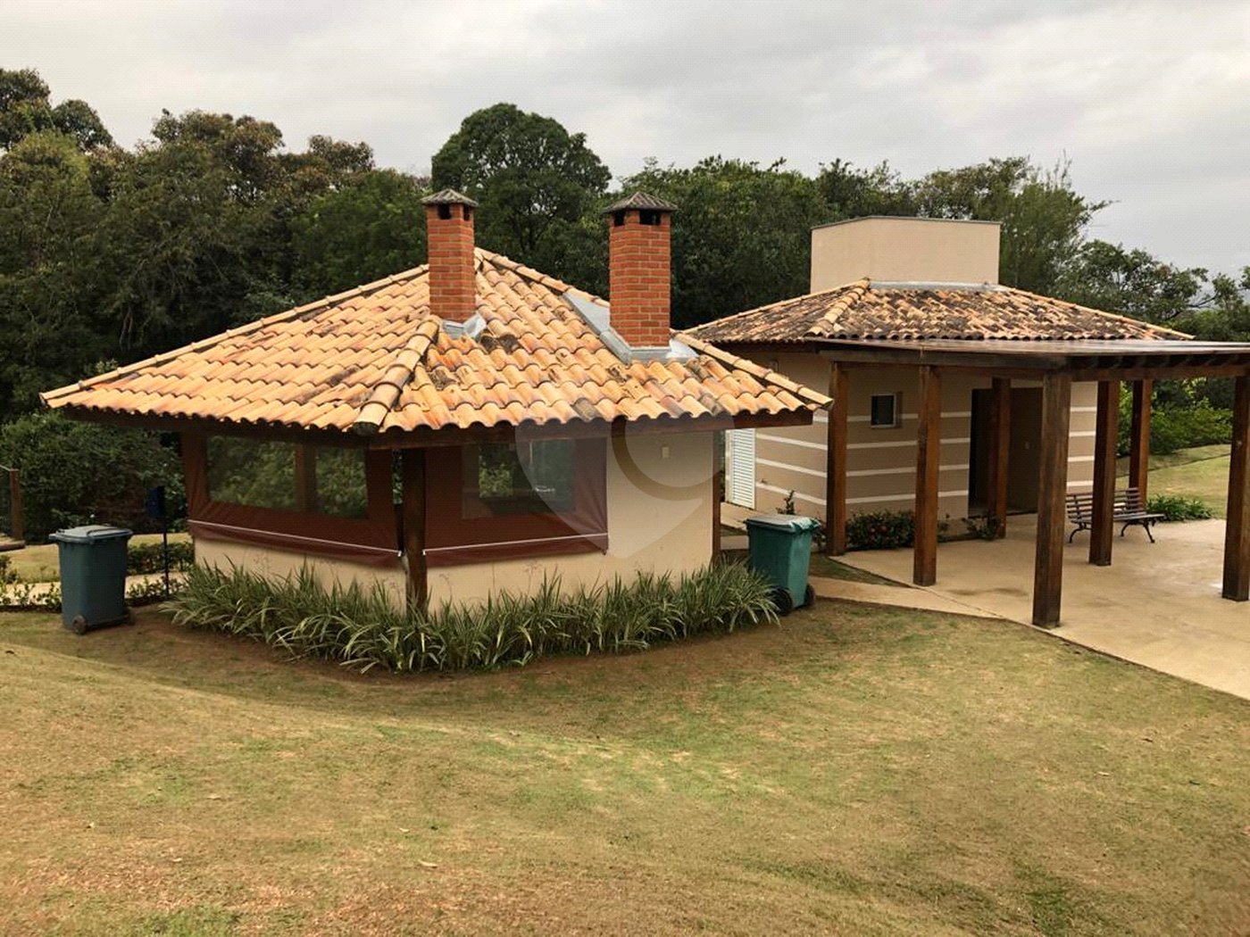 Casa à venda com 3 suítes no condomínio Aldeia da Mata, Votorantim - SP