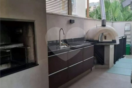 Casa à venda com 3 suítes no condomínio Solares Vila Europa, São Paulo - SP