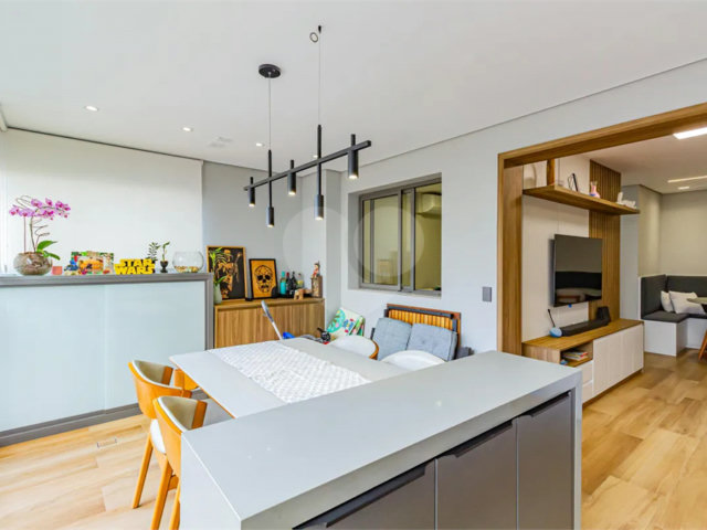 Apartamento à venda com 3 quartos, sendo 1 suíte,  em Santo Amaro, São Paulo, SP