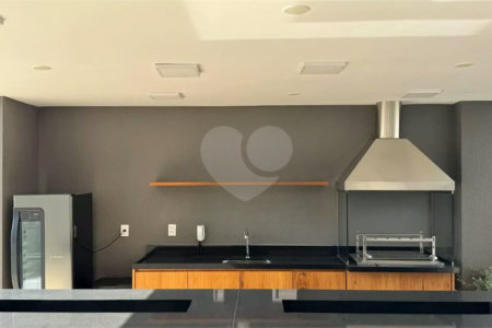 Apartamento com 1 dormitório próximo ao metrô Linha Verde.