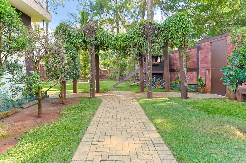 Casa Térrea à venda com 1 quarto em Jardim Marajoara, São Paulo, SP
