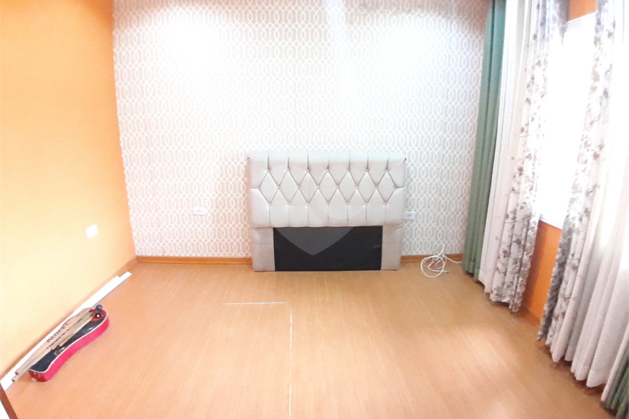 Sobrado à venda com 6 quartos, sendo 3 suítes,  em Vila Guilherme, São Paulo, SP