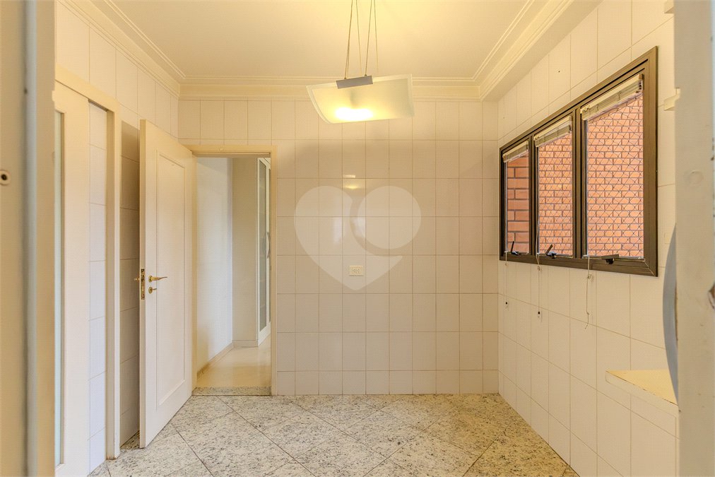 Apartamento à venda com 4 suítes em Moema, São Paulo, SP