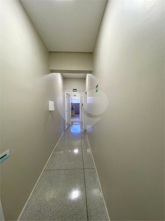 Salão para alugar em Vila Romanópolis, Ferraz de Vasconcelos, SP