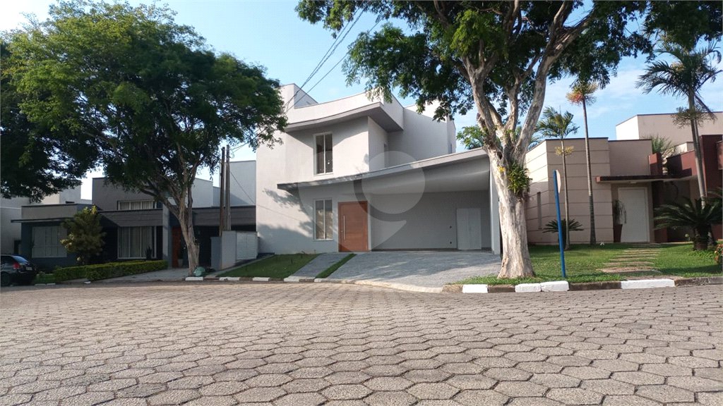 Casa à venda com 4 suítes no condomínio Portal da Vila Rica, Itu - SP