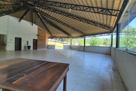 Casa à venda com 5 quartos, sendo 4 suítes, no condomínio Terras de Lucas, Sorocaba - SP