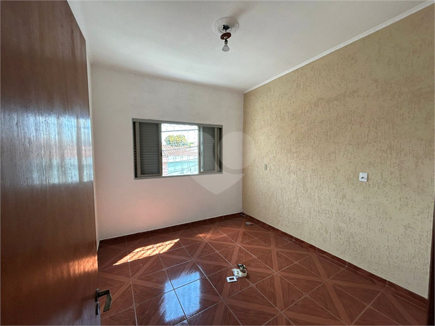 Casa à venda com 2 quartos em Vila Carvalho, Sorocaba, SP