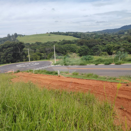 Terreno à venda no Condominio Elementum em Atibaia