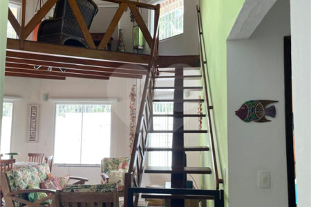 Casa à venda com 3 quartos, sendo 2 suítes,  em Maresias, São Sebastião, SP