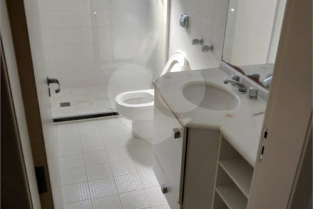 Casa à venda com 4 suítes em Vila Oliveira, Mogi das Cruzes, SP