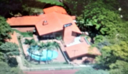 Sobrado à venda com 7 quartos, sendo 5 suítes,  em Chácara das Paineiras, Carapicuíba, SP