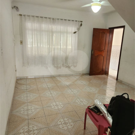 Sobrado à venda com 3 quartos em Vila Dalila, São Paulo, SP