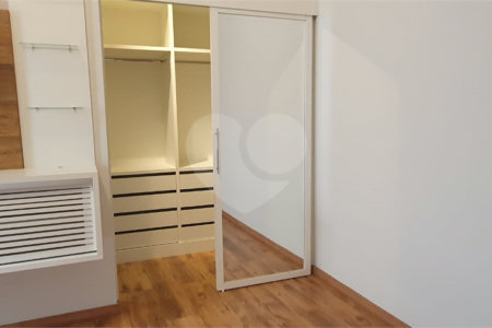 Casa à venda com 3 quartos, sendo 1 suíte,  no condomínio Reserva das Paineiras, Itapetininga - SP