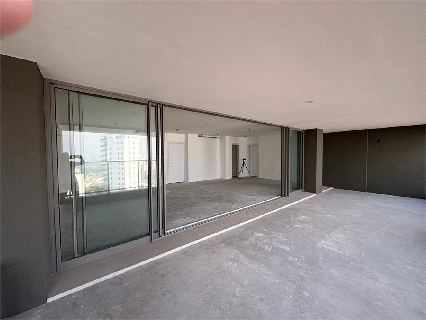 Apartamento à venda com 3 suítes em Alto da Lapa, São Paulo, SP
