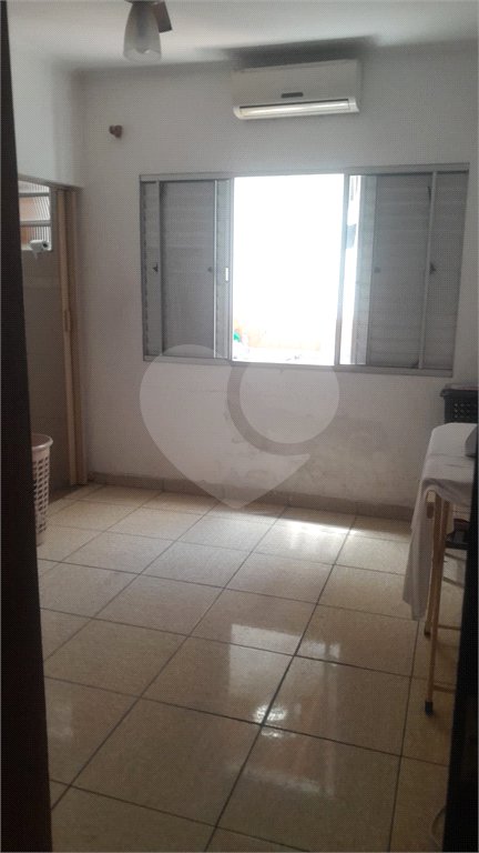 Casa à venda ou para alugar com 4 quartos, sendo 1 suíte, em Vila Carvalho, Sorocaba, SP