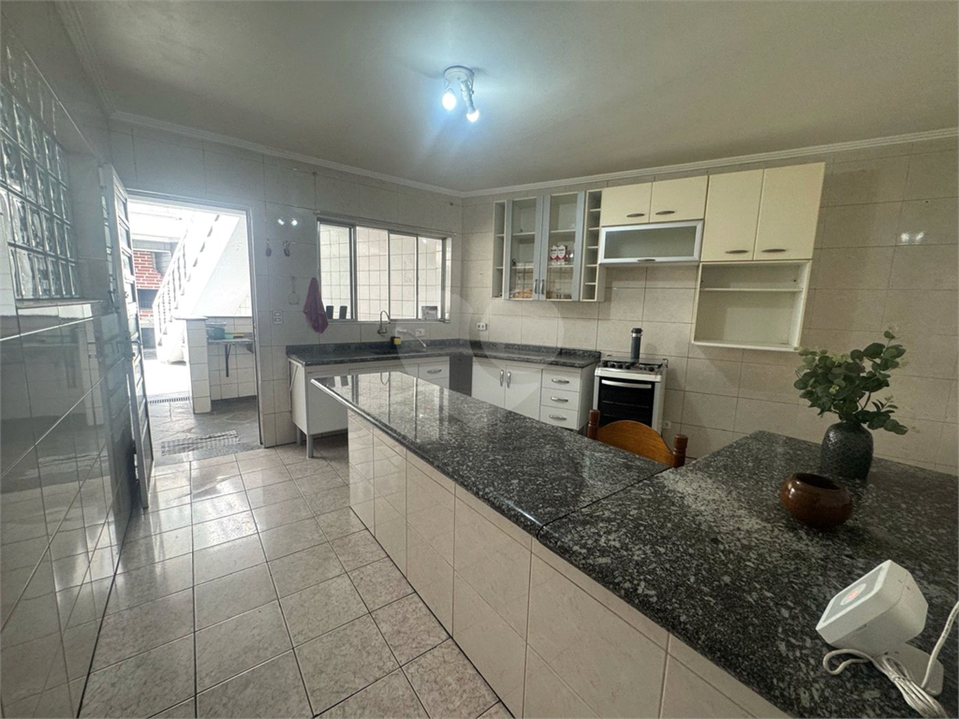 Casa à venda com 4 quartos, sendo 2 suítes, em Jardim Bela Vista, Guarulhos, SP