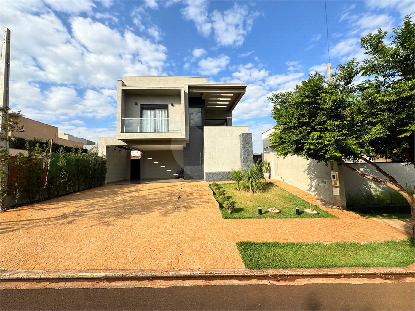 Sobrado à venda com 3 suítes em Condomínio Bella Città, Ribeirão Preto, SP