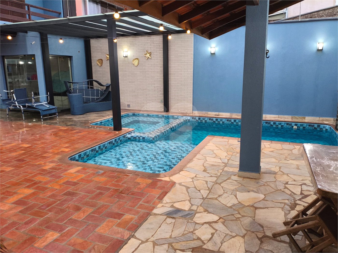 Casa à venda com 3 quartos, sendo 1 suíte,  em Vila Nastri, Itapetininga, SP