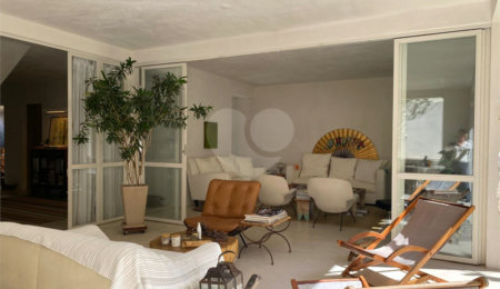 Casa à venda com 4 quartos, sendo 3 suítes,  em Vila Madalena, São Paulo, SP