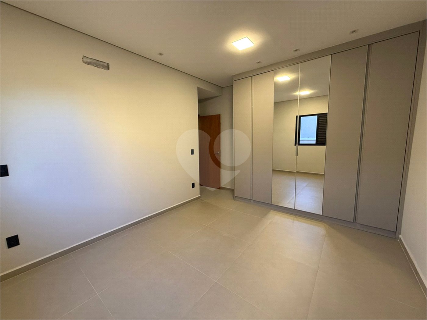 Casa à venda com 3 quartos, sendo 2 suítes, no condomínio San Marco II, Ribeirão Preto - SP