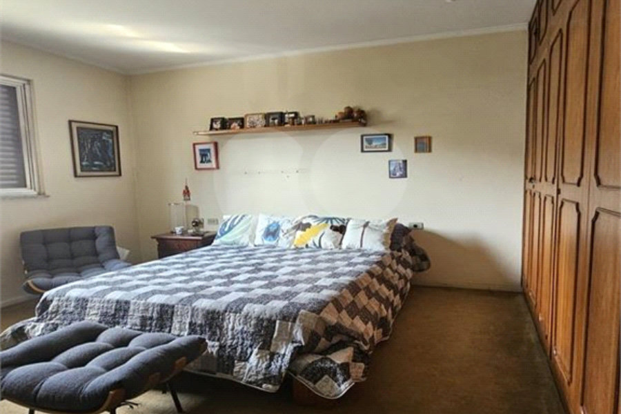 Sobrado à venda com 3 quartos, sendo 2 suítes, em Vila Mariana, São Paulo, SP