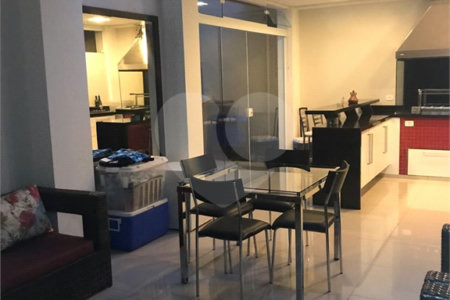 Casa à venda com 5 suítes no condomínio Jardim São Felipe, Atibaia - SP