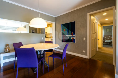 Apartamento à venda com 3 quartos, sendo 1 suíte, em Moema, São Paulo, SP