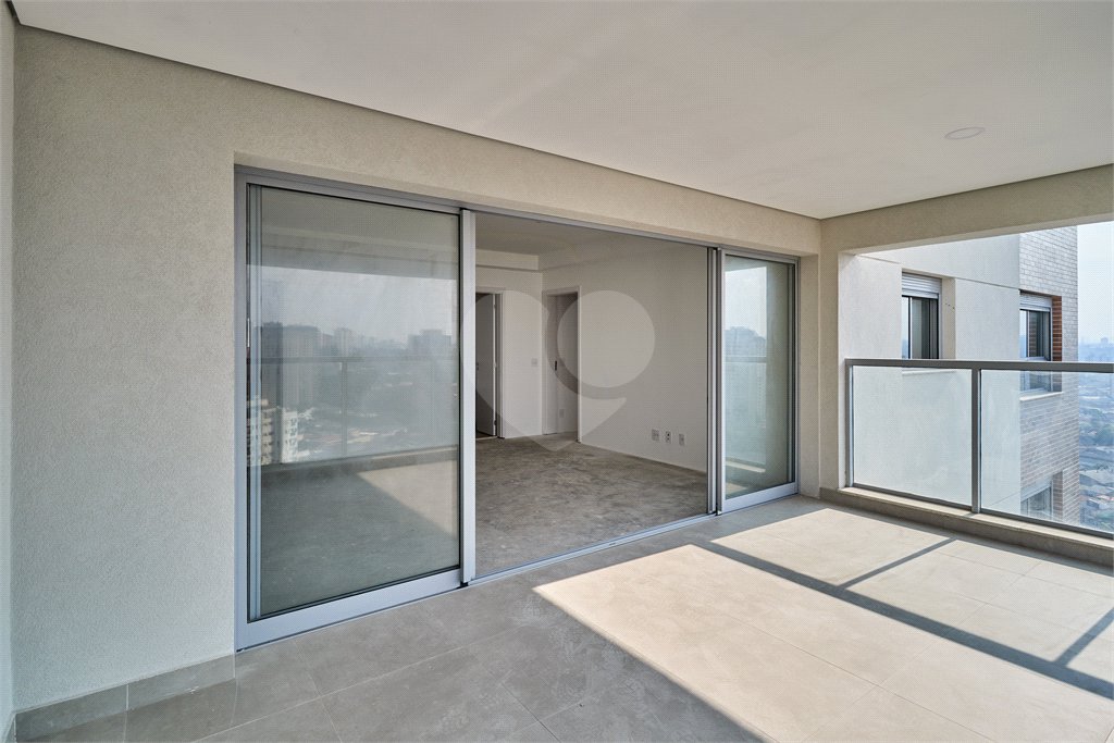 Apartamento à venda com 3 quartos, sendo 1 suíte, em Jardim Marajoara, São Paulo, SP