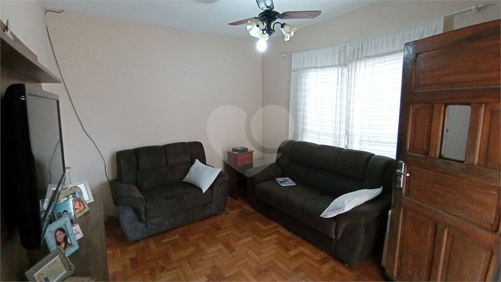 Casa à venda com 3 quartos, sendo 1 suíte,  no Centro, Vinhedo, SP