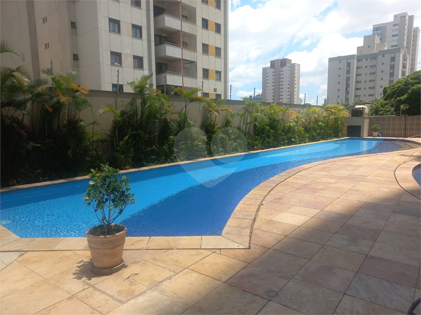 Apartamento à venda com 3 suítes em Vila Pompéia, São Paulo, SP