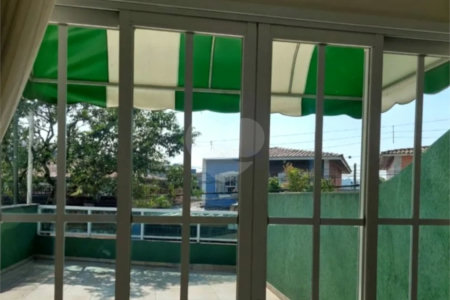 Sobrado à venda com 3 quartos em Vila Campestre, São Paulo, SP
