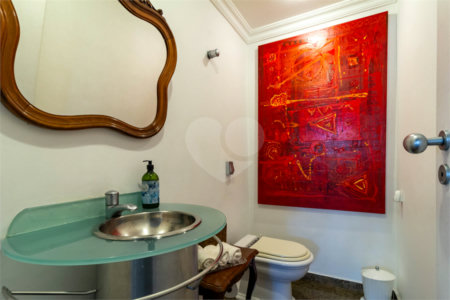 Apartamento à venda com 4 quartos, sendo 3 suítes, em Campo Belo, São Paulo, SP
