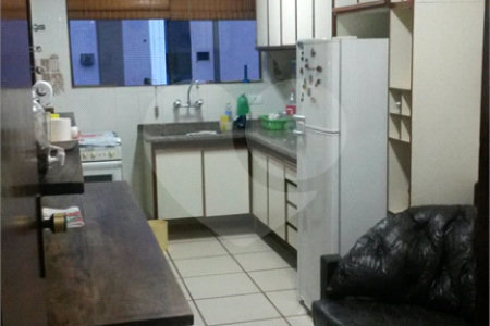 Apartamento à venda com 3 quartos, sendo 1 suíte, em Jardim Enseada, Guarujá, SP