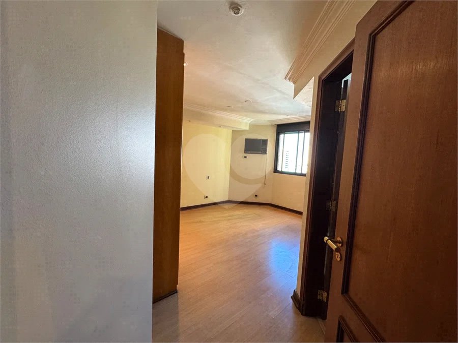 Apartamento à venda com 4 quartos, sendo 3 suítes, em Santana, São Paulo, SP