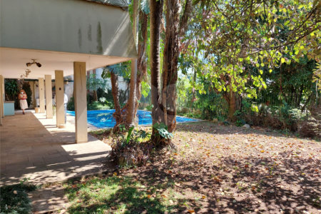 Casa à venda com 3 suítes em Jardim Leonor, São Paulo, SP