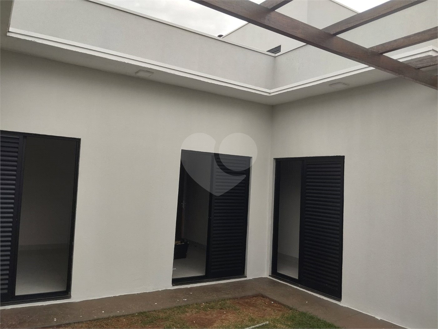 Casa para alugar com 3 quartos, sendo 1 suíte, no condomínio Residencial Reserva do Campo, Araraquara - SP