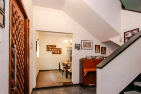 Casa à venda com 3 quartos em Lapa, São Paulo, SP