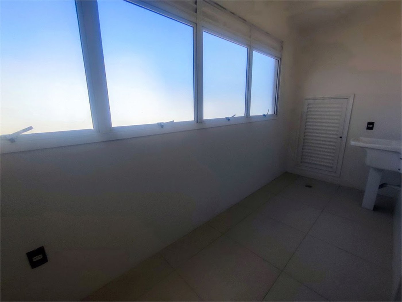 Apartamento com 3 dormitórios à venda, 210 m² por R$ 3.300.000,00 - Boqueirão - Santos/SP
