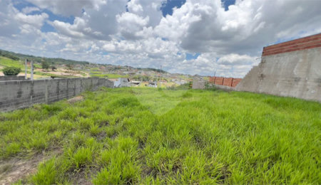 Terreno à venda em Chácaras Luzitana, Hortolândia, SP