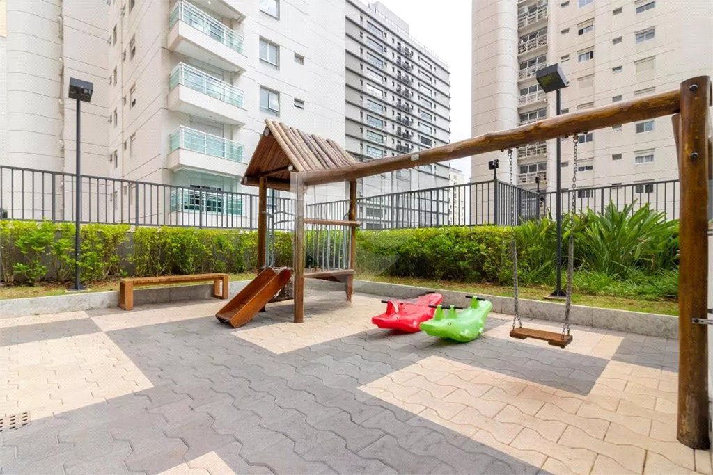 Apartamento à venda com 3 quartos, sendo 1 suíte, em Pinheiros, São Paulo, SP