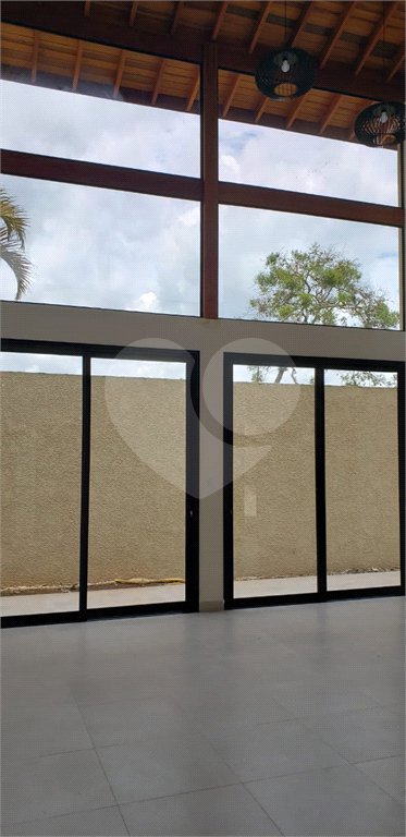 Casa para alugar com 3 quartos, sendo 1 suíte,  em Jardim dos Pinheiros, Atibaia, SP