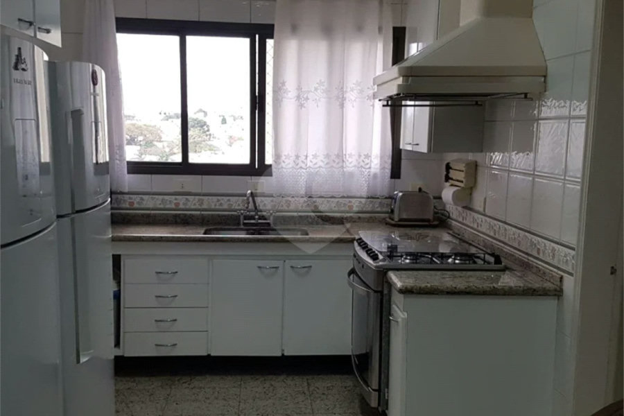 Apartamento 4 dormitórios na Saúde