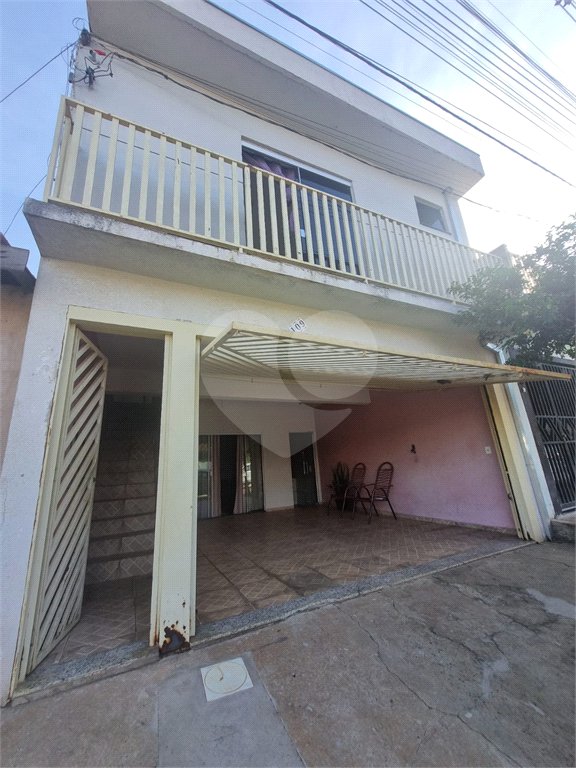 Casa 3 quartos mais edícula Santa Angelina.