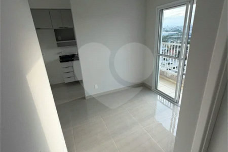Apartamento à venda na Vila São João, próximo as Shopping Internacional de Guarulhos, com 43 m² com 2 dormitórios e 1 vaga de garagem