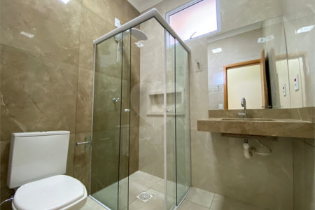 Casa térrea com piscina para venda no Residencial Arcoville