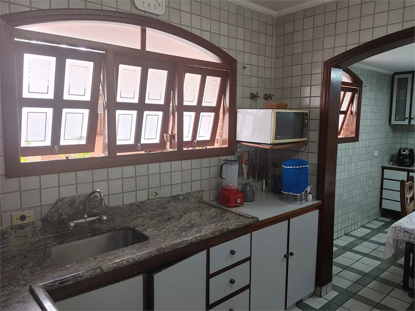 Casa à venda com 4 quartos, sendo 2 suítes, em Parque dos Príncipes, São Paulo, SP