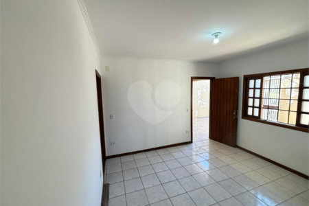 Casa à venda com 3 quartos, sendo 1 suíte, em Capela, Vinhedo, SP