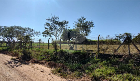 Sítio à venda com 2 suítes em Buru, Salto, SP