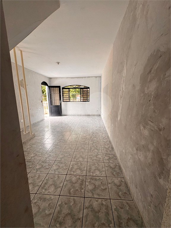 Sobrado para alugar com 3 quartos em Jardim São Vicente, São Paulo, SP